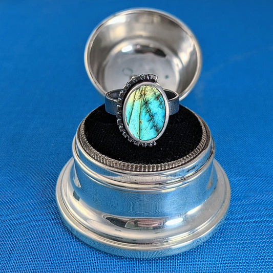 Labradorite Ring No.9 - size 7.25